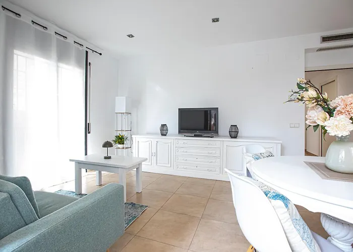Inass Sitges